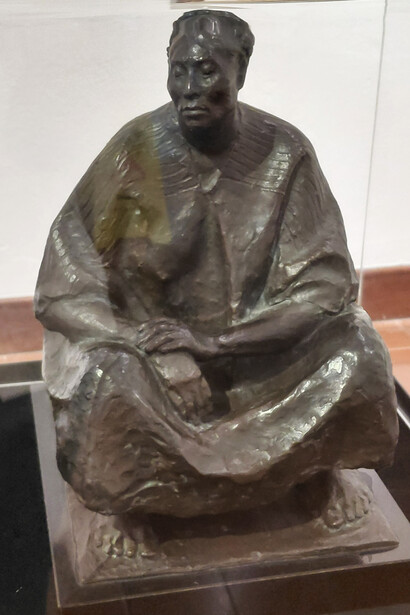 Francisco Zúñiga, Yalalteca en un taburete (1975) .Bronce Ed. IIVI. Col. Franco Naranjo Jimenez