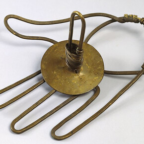 Alexander Calder, Toilet paper holder, c. 1952 © 2018 Calder Foundation, New York / DACS London
