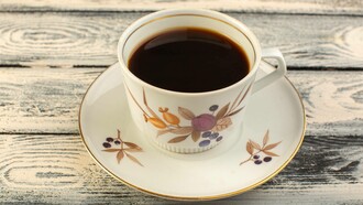 Tazzina di caffè: "Il mattino ha l’oro in bocca, un detto tanto vecchio quanto vero, ma l’oro che andiamo a cercare va scoperto setacciando sabbia e sassolini con pazienza, impegno e dedizione"