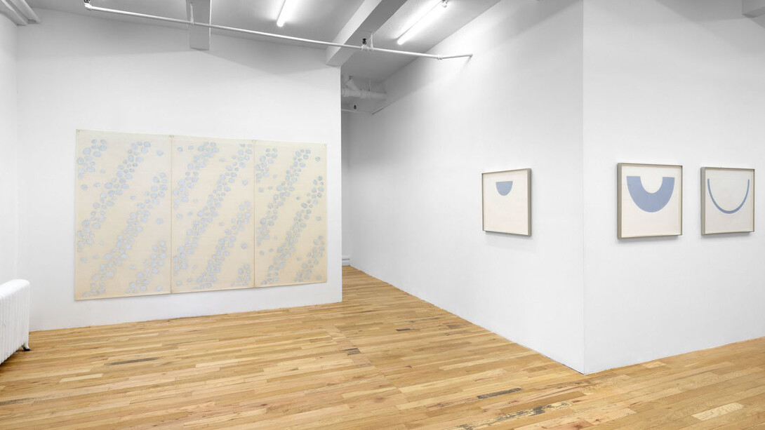 Loretta Dunkelman, Engrossed in the shell (the sky and the circle), exhibition view. Courtesy of Polina Berlin Gallery