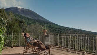 Leopardi ai piedi del Vesuvio, tratto dal Film Il Giovane Favoloso