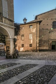 La piccola chiesa di Santa Maria della Pomposa a Modena