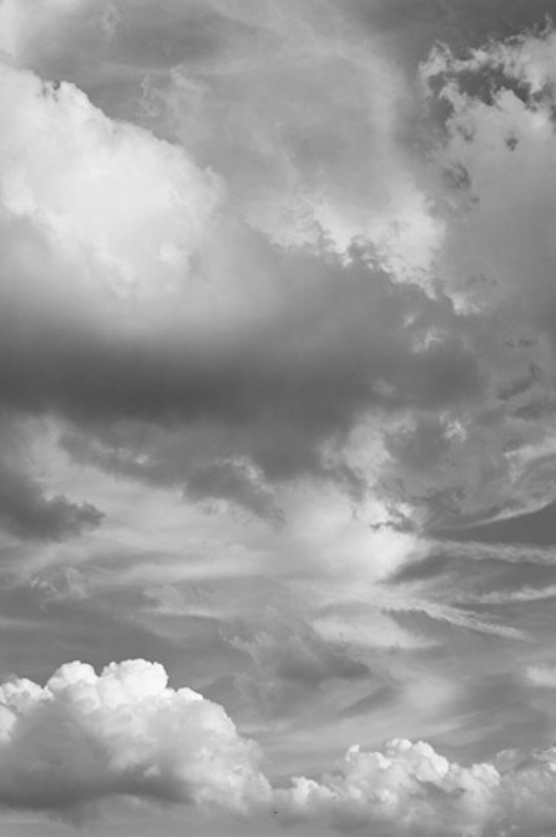 Mitch Epstein, Clouds #89, New York City, 2015. Courtesy of Galerie Les filles du calvaire