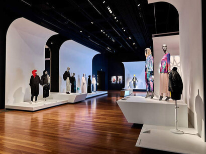 Contemporary Muslim Fashions. Courtesy of De Young Museum