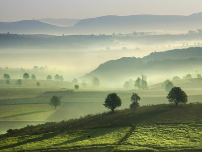 L'alba sulle colline birmane