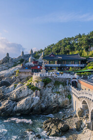 Templo de Haedong Yonggungsa en Busan, Corea del Sur