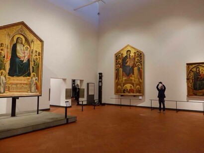 La Sala delle Maestà agli Uffizi