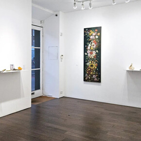 Angela Lizon and Russell Webb, Wonderland, exhibition view. Courtesy of James Freeman Gallery