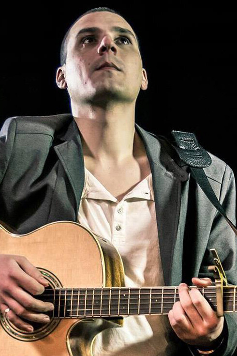 Paolo Preite alla chitarra