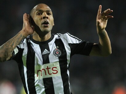 Everton Luiz, jogador do Partizan Belgrado