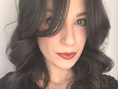 Claudia Dastoli, nel 2021 è stata il primo talento dell’appena fondata associazione Guido Levi Lighting Lab. Ha esordito a Montepulciano illuminando il balletto Lili Elbe show, sul delicato tema della trasformazione di genere