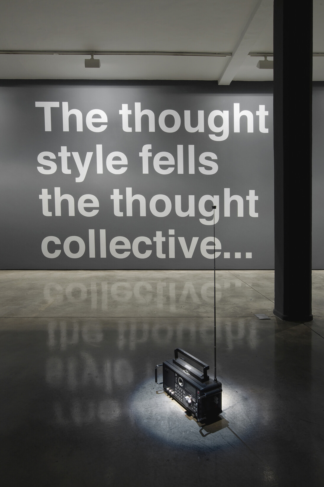 Liam Gillick, The Thought Style Meets The Thought Collective , exhibition view, ground floor gallery, room 1, Maureen Paley, London
2015 © Liam Gillick, courtesy Maureen Paley, London
