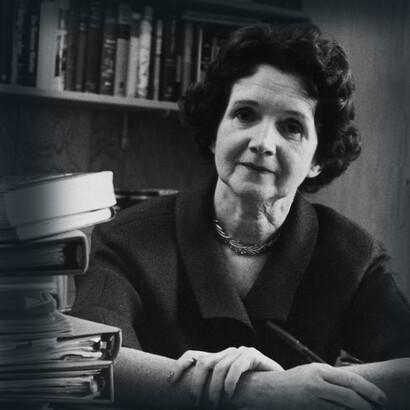 Rachel Carson: in conseguenza delle sue ricerche, le è infatti evidente che l’inquinamento dipenda dai pesticidi adoperati su ampia scala ed in maniera ripetuta