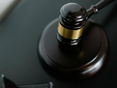 A confiança que os inquisidores depositavam nos denunciantes era um incentivo à denúncia oportunista (motivada por vinganças e rivalidades ou pelos benefícios que podiam decorrer da condenação do denunciado)