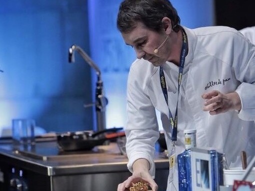 La cita giró en torno a los nuevos valores de la cocina futura, apostando por una cocina sostenible, más humanizada, solidaria y próxima al gran público