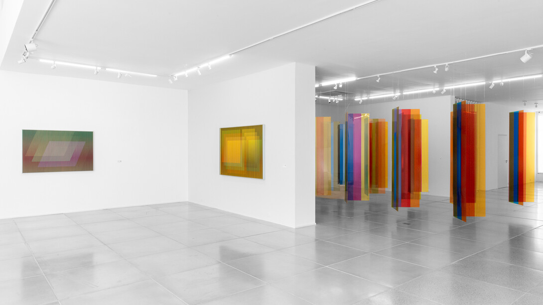 Carlos Cruz-Diez, exhibition view. Courtesy of Simões de Assis Gallery