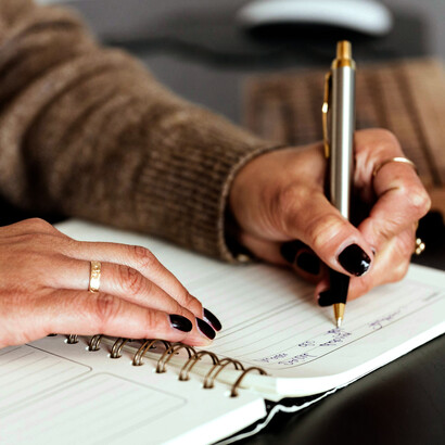 Celebre conquistas e vitórias para fortalecer sua motivação e aumentar o sentimento de fulfillment no trabalho e na vida pessoal