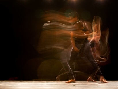 Voglio sfuggire ad ogni controllo di spazio e di tempo per ascoltare in raccoglimento le parole che hai scritto