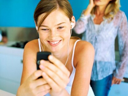 Disfrutando con el teléfono móvil