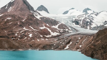 Los efectos del calentamiento global son especialmente visibles en los glaciares europeos, como el Gries («Griesgletscher» en alemán), Suiza 