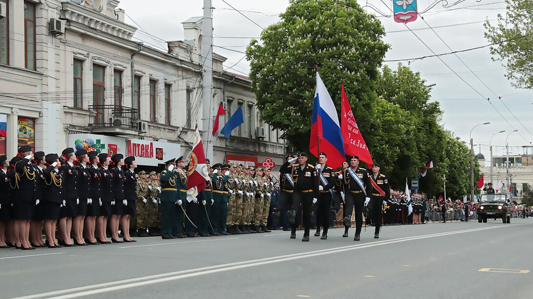Victory Day celebrations in Simferopol, occupied Crimea, 2019, where pro-Russian displays and military symbolism reinforced Moscow’s control over the annexed peninsula