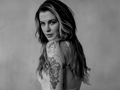 Ireland Baldwin for True Religion © By Mario De Armas