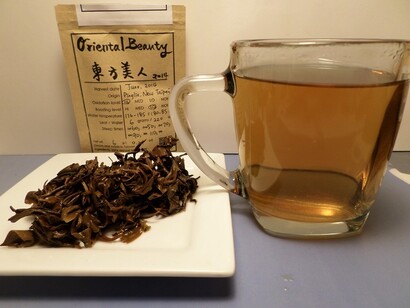 Preparazione di un tè Oriental Beauty