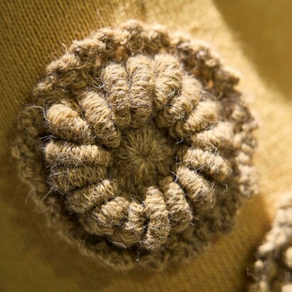 Le tendenze Bluniform, Exoticall e Caffè de la Paix raccontano un nuovo modo di concepire l’identità attraverso i colori e i materiali. Foto di AKAstudio-collective