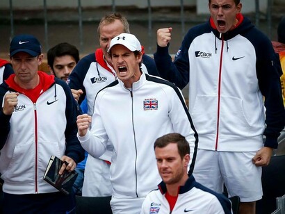 El equipo británico celebra su victoria