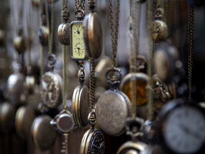 Todo era a la vez, sin actos ni capítulos, homogenizado y revuelto, sin expectativa, ni añoranza