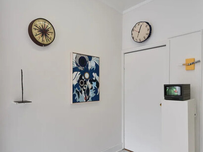 Various artists, Eddysroom, on time, exhibition view. Courtesy of Mrs.