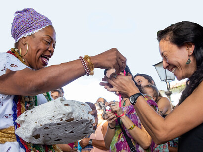 Le ruban de Senhor do Bonfim est un amulette typique de Salvador, Bahia. Chaque couleur symbolise un Orixá, 8 juin 2019. Photo de Bruna Quevedo