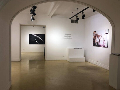 Maria Mulas, Paolo Sollazzo e Emiliano Pinnizzotto. Courtesy of Gallerja 