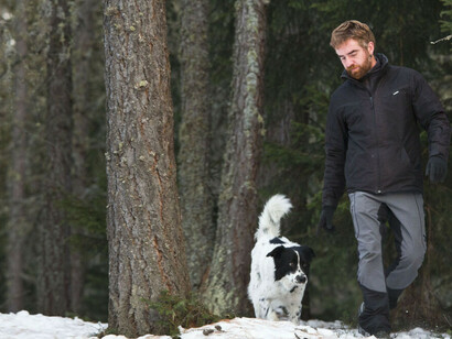 Paolo Cognetti e il suo cane 