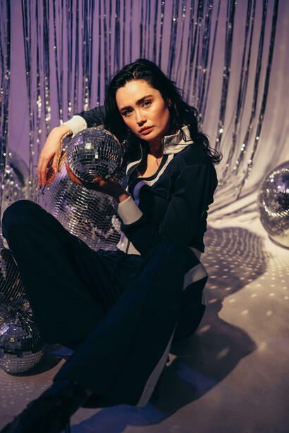 Além da roupa, uma das coisas mais usadas e presente nos shows foram as pulseiras da amizade feitas de missangas e muitas vezes com nomes de alguma letra musical, a troca das pulseiras era algo importante no show e foi responsável por um crescimento notável nas vendas de missangas para reproduzir as pulseiras
