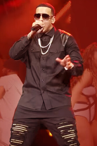 Daddy Yankee cantando en vivo en Monterrey, México, en el año 2015
