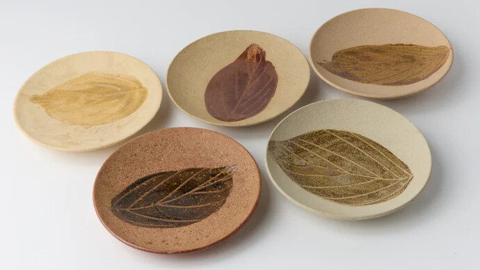 Kitaōji Rosanjin, Konoha Hiramuko, Set of five. Courtesy of Carpenters Workshop Gallery