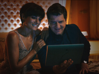 Fabio De Luigi e Valeria Solarino in una scena del film