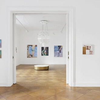 Various artists, Popcorn and pickles, exhibition view. Courtesy of Galerie Kornfeld