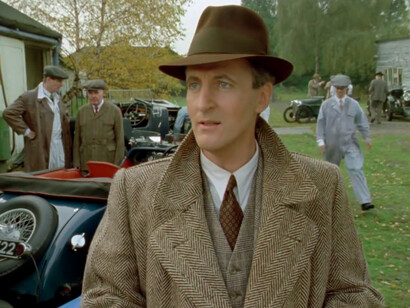 Hugh Fraser nei panni di Arthur Hastings 