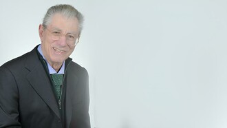 Umberto Bossi. Fondatore della Lega Nord, di cui è stato segretario federale fino al 2012 ed è attualmente presidente a vita