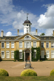 Polesden Lacey Facade