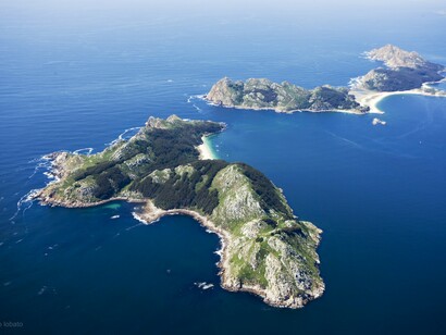 A la entrada de la ría de Vigo, las Cíes son la joya de la corona del Parque Nacional das Illas Atlánticas