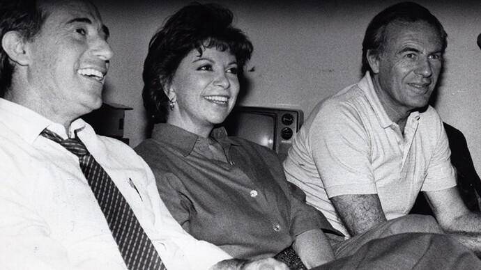 De izquierda a derecha: Sergio Bitar, Isabel Allende y Jorge Lavandero