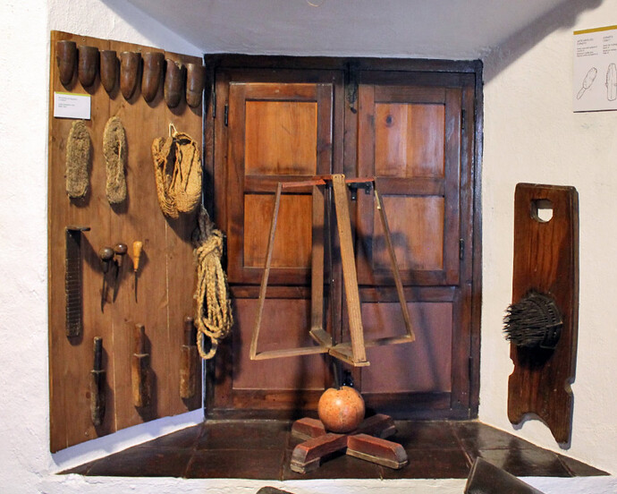 Labores agrícolas, Exhibition view. Courtesy of Museo Unicaja de Artes y Costumbres Populares