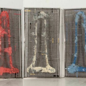 Enrique Brinkmann, Cuatro estudios de sonajero chino, 2011, oil on steel mesh, 205 x 440cm