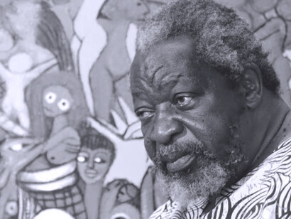 Malangatana Ngwenya, artista de renombre internacional que experimentó en distintos medios, desde dibujo, murales, cerámica y escultura, hasta la poesía y la música