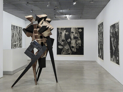 Mel Kendrick, Exhibition view. Courtesy of David Nolan Gallery