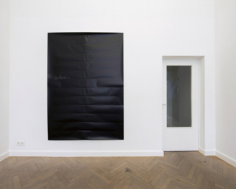 Davis Rhodes, Exhibition view. Courtesy of Office Baroque