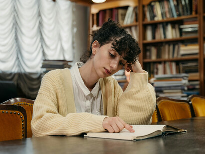 El sostenido aumento del gasto público en educación superior, que llegó a multiplicarse más de cuatro veces en términos reales en dos décadas, revela la magnitud del compromiso estatal con la movilidad social y la ampliación de oportunidades